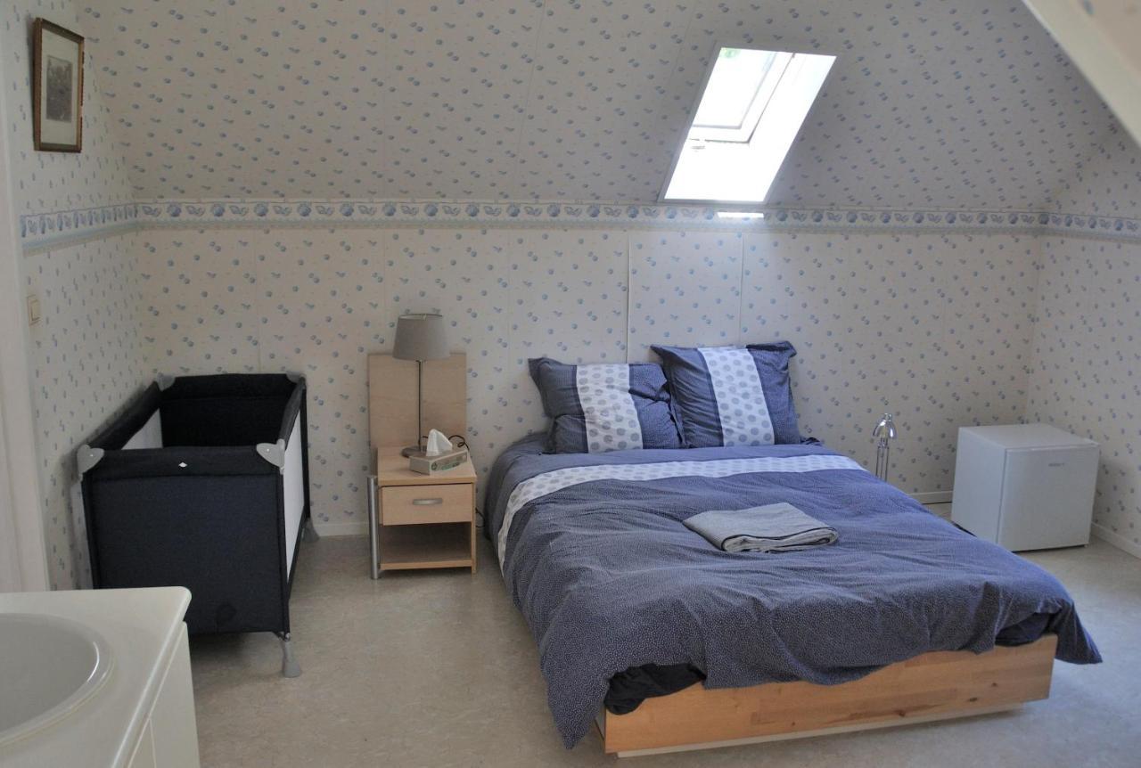 Suite Familiale Avec 2 Chambres Dans Une Villa - Quartier Vert Et Boise - 5 Kms De Namur  Exterior foto