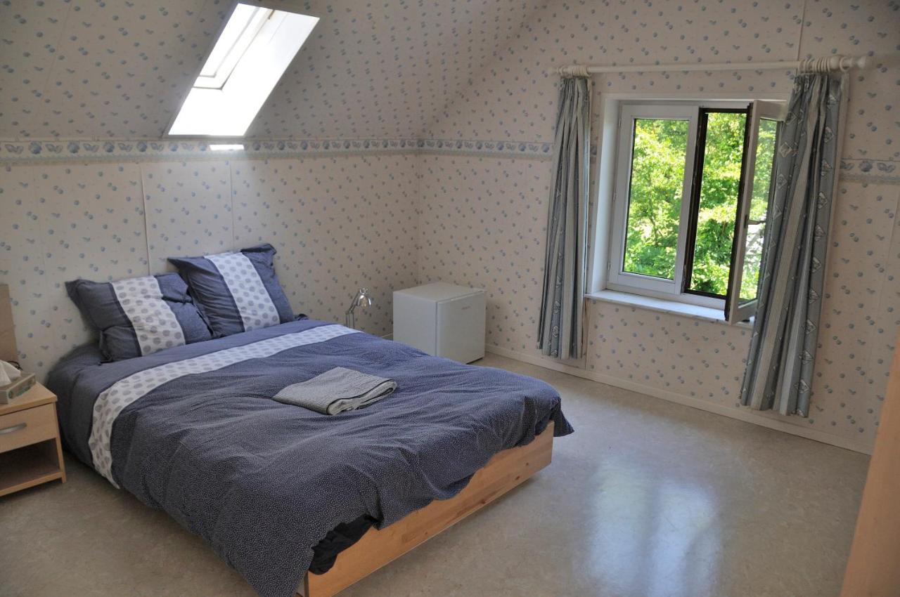 Suite Familiale Avec 2 Chambres Dans Une Villa - Quartier Vert Et Boise - 5 Kms De Namur  Exterior foto